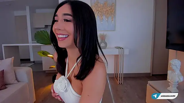 Snapshot of missmegann chatting on October 21, 1:45 pm missmegann online show from October 21, 1:45 pm