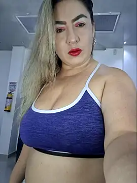 laura bassi online show from September 29, 4:28 am