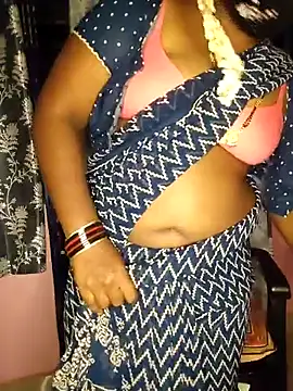 Snapshot of vani-09 chatting on February 24, 8:03 pm vani-09 online show from February 24, 8:03 pm