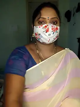 Snapshot of vani-09 chatting on March 5, 8:43 am vani-09 online show from March 5, 8:43 am