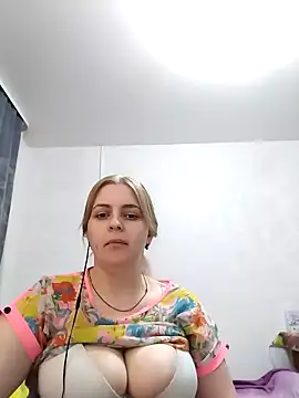 Snapshot of Lady_nice_cat chatting on March 2, 3:05 pm Lady nice cat online show from March 2, 3:05 pm