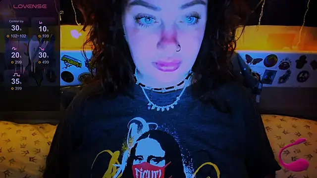 Snapshot of EllieOz chatting on February 23, 3:40 pm EllieOz online show from February 23, 3:40 pm