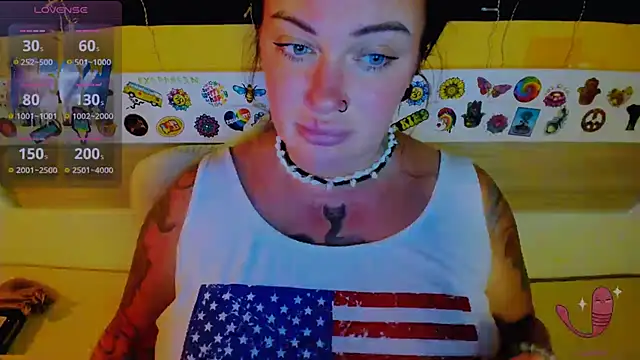Snapshot of EllieOz chatting on September 14, 6:40 pm EllieOz online show from September 14, 6:40 pm