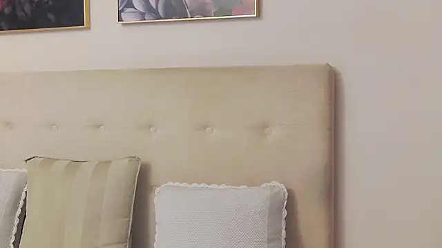 Snapshot of CassieHilton chatting on November 27, 6:21 pm CassieHilton online show from November 27, 6:21 pm