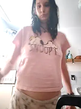 LauraBaby online show from March 23, 8:48 am