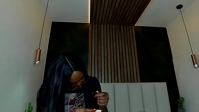 nahomi campbell online show from February 5, 7:31 pm