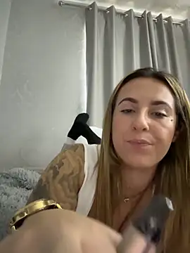 Miss emilee online show from October 28, 2:20 pm