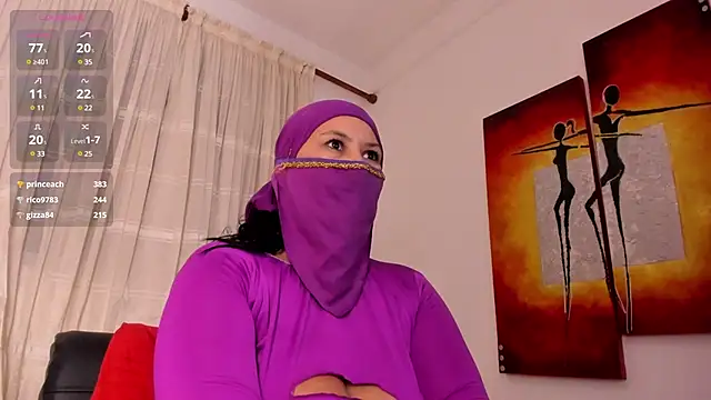Snapshot of Amina_hafsa chatting on February 22, 10:42 pm Amina hafsa online show from February 22, 10:42 pm
