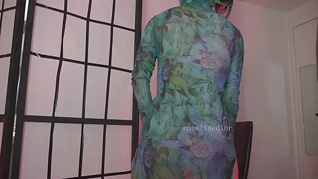 roselinedior online show from April 20, 1:36 pm