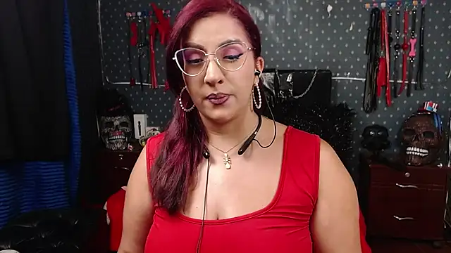 andreafetishx online show from February 7, 4:37 am