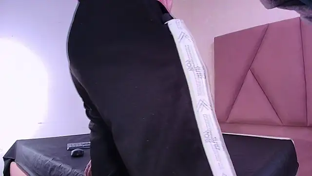 arl chloee online show from September 10, 3:06 am