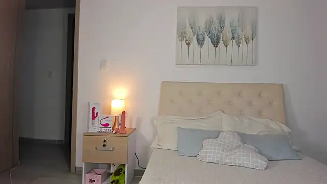 Snapshot of brenda_x_69 chatting on March 22, 1:00 am brenda x 69 online show from March 22, 1:00 am