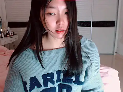 -Lucky Girl online show from February 8, 11:33 am