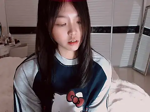 -Lucky Girl online show from February 12, 11:40 am