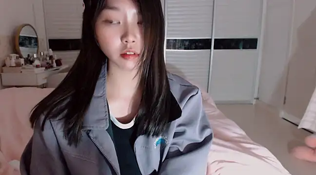 -Lucky Girl online show from February 19, 2:55 pm