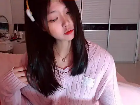 -Lucky Girl online show from February 24, 4:49 am