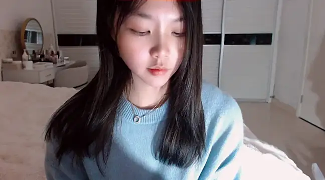 -Lucky Girl online show from March 4, 3:37 pm