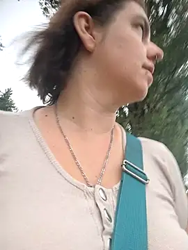 Jassiundich2 online show from September 10, 6:46 am