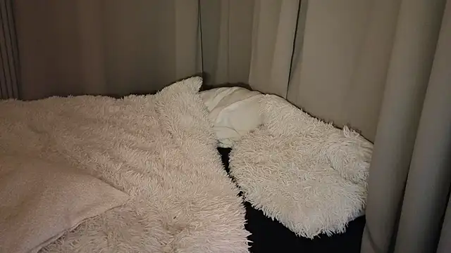 Sweetninaaa online show from February 9, 6:47 pm