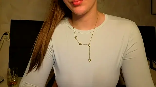 Sweetninaaa online show from April 20, 9:49 pm