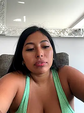 emmyjhonson07 online show from September 9, 2:16 pm