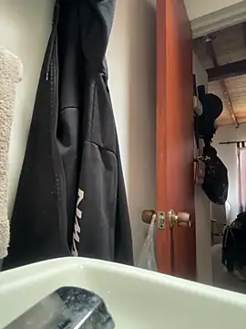 emmyjhonson07 online show from March 13, 2:12 pm