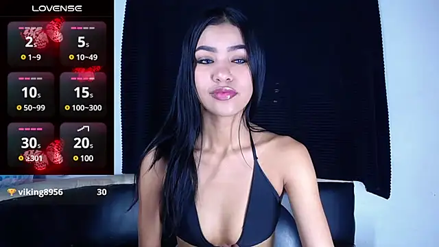 Snapshot of Elettra_bennet chatting on December 10, 11:51 pm Elettra bennet online show from December 10, 11:51 pm