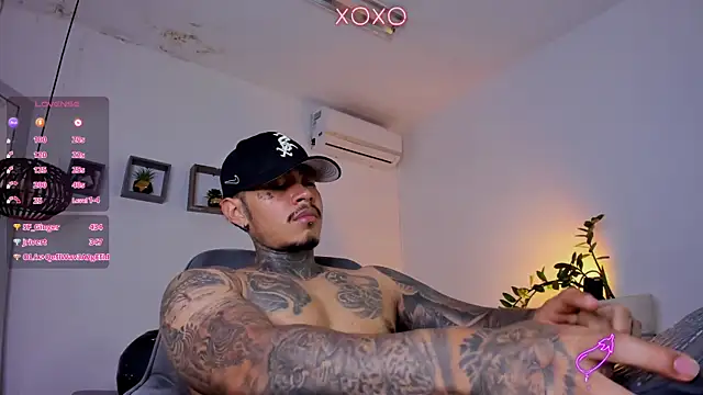 JordanSmiith  online show from February 8, 11:24 pm