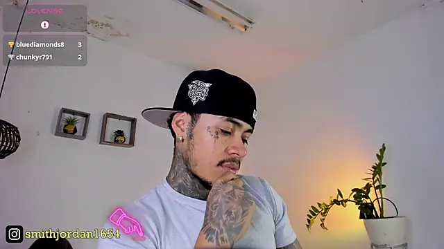 JordanSmiith  online show from February 23, 6:01 pm