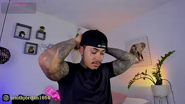 JordanSmiith  online show from March 20, 8:40 pm