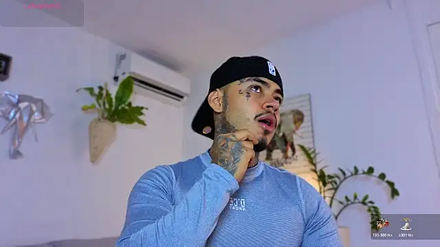 JordanSmiith  online show from December 18, 8:48 pm