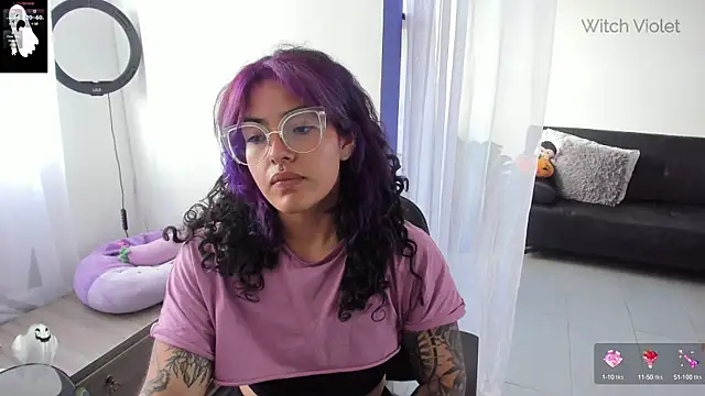 witchviolet online show from January 23, 9:50 pm