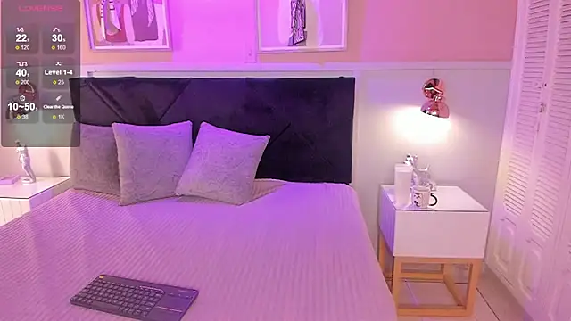 chloe watson  online show from April 23, 8:00 pm