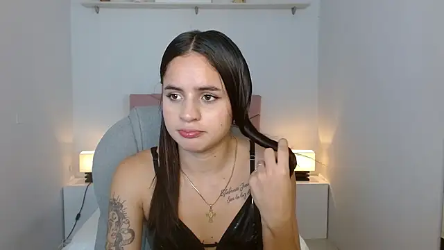 heidy hoiss online show from December 20, 8:45 pm