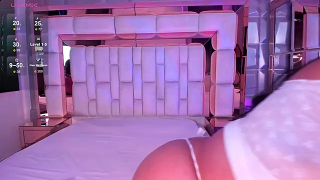 Snapshot of samantasm chatting on February 27, 3:14 am samantasm online show from February 27, 3:14 am