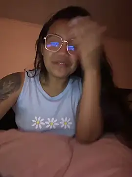 leila 22 online show from November 15, 9:06 am