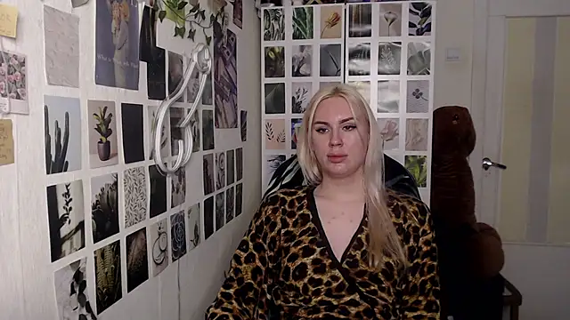 CapriScorpion online show from November 18, 3:16 pm