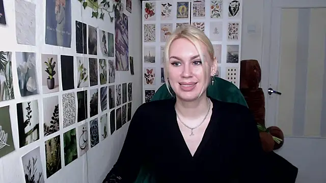 CapriScorpion online show from April 28, 1:27 pm