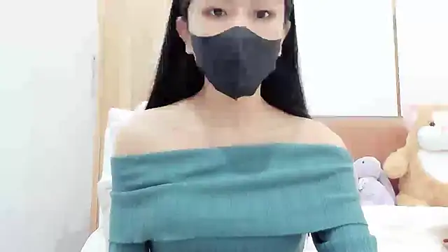 Snapshot of Lita-Julia chatting on January 1, 5:11 pm Lita-Julia online show from January 1, 5:11 pm