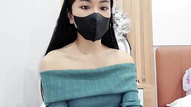 Snapshot of Lita-Julia chatting on January 1, 8:15 pm Lita-Julia online show from January 1, 8:15 pm