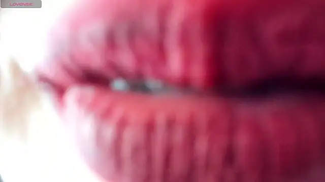 Snapshot of queen_fetish chatting on February 12, 1:27 pm queen fetish online show from February 12, 1:27 pm