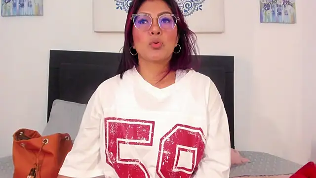 Snapshot of evelynjohnsoon chatting on March 15, 1:07 pm evelynjohnsoon online show from March 15, 1:07 pm
