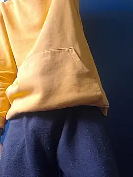 FreezingTie850 online show from March 13, 1:29 pm