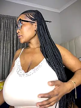 Snapshot of Bustygoddess32 chatting on November 29, 10:13 pm Bustygoddess32 online show from November 29, 10:13 pm