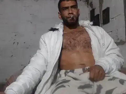 Snapshot of erik_alexander chatting on January 6, 3:20 am erik alexander online show from January 6, 3:20 am