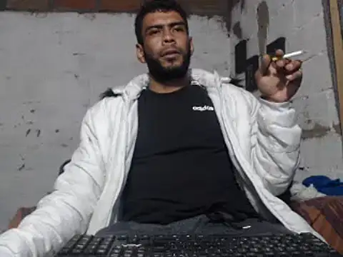 Snapshot of erik_alexander chatting on January 22, 6:20 am erik alexander online show from January 22, 6:20 am