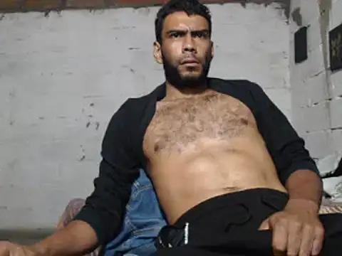 Snapshot of erik_alexander chatting on January 23, 7:00 am erik alexander online show from January 23, 7:00 am