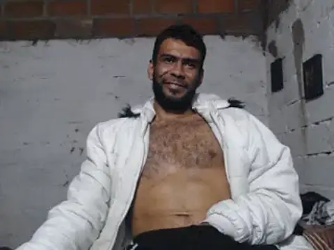 Snapshot of erik_alexander chatting on January 25, 9:04 am erik alexander online show from January 25, 9:04 am