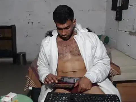 Snapshot of erik_alexander chatting on February 8, 6:22 am erik alexander online show from February 8, 6:22 am