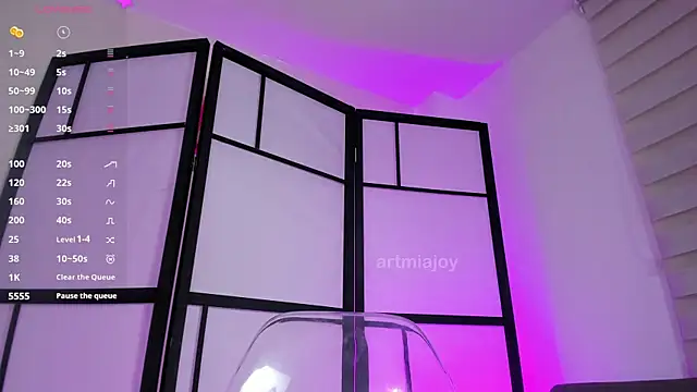 artmiaa online show from April 22, 10:28 am